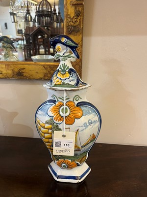 Lot 118 - A delftware tin-glazed earthenware garniture
