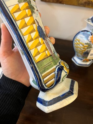 Lot 118 - A delftware tin-glazed earthenware garniture