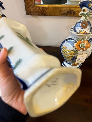 Lot 118 - A delftware tin-glazed earthenware garniture