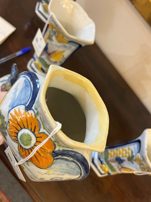 Lot 118 - A delftware tin-glazed earthenware garniture