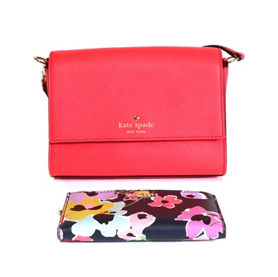 Lot 1500 - A Kate Spade dark coral shoulder bag