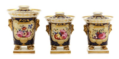Lot 224 - An English porcelain pot pourri garniture