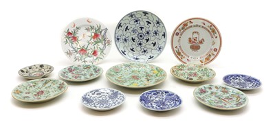 Lot 79 - A collection of Chinese plates and saucers
