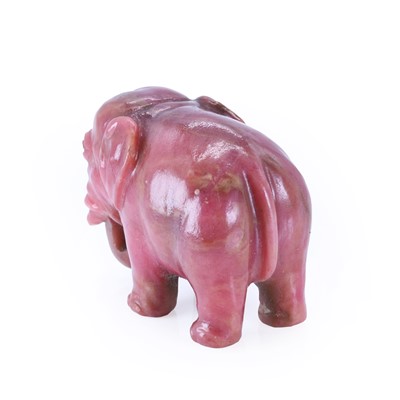 Lot 272 - A hardstone model of an elephant, probably by Fabergé, c.1900