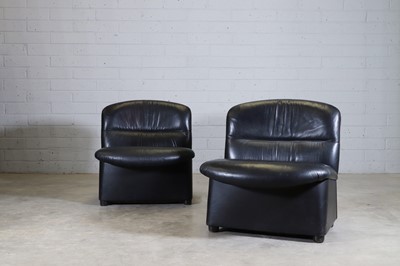 Lot 70 - A pair of Italian lounge chairs