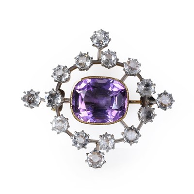 Lot 47 - An Edwardian amethyst and white topaz brooch/pendant