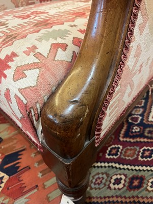 Lot 138 - A William IV walnut armchair