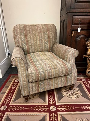 Lot 127 - A pair of Kingcome 'Windsor' armchairs