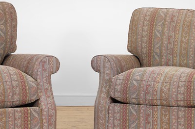 Lot 127 - A pair of Kingcome 'Windsor' armchairs