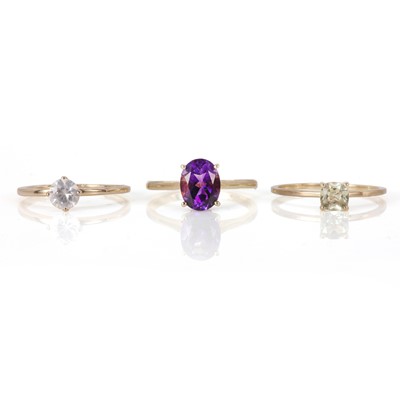 Lot 243 - Three 9ct gold gem set rings