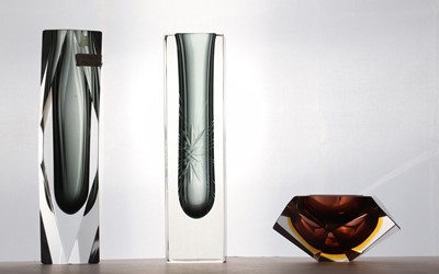 Lot 103 - A collection of Murano glass items