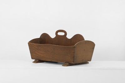 Lot 287 - An oak cutlery tray