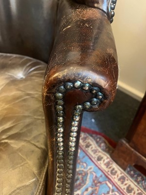 Lot 113 - A George III mahogany barrel-back armchair
