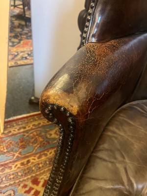 Lot 113 - A George III mahogany barrel-back armchair