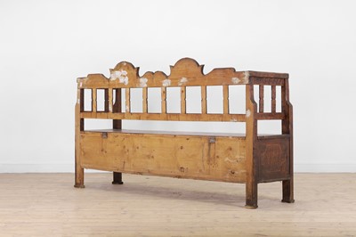 Lot 194 - A painted pine box settle