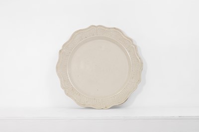 Lot 405 - A large salt-glazed stoneware charger