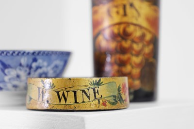 Lot 223 - A group of glass and ceramic wares