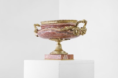 Lot 159 - A Louis XIV-style marble and gilt-bronze jardinière