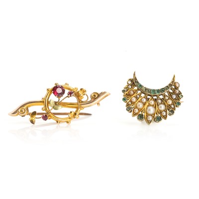 Lot 13 - Two Victorian gold brooches