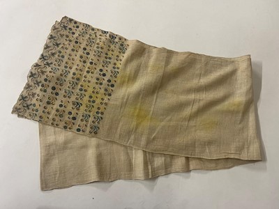 Lot 174 - A group of embroidered linens