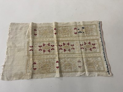 Lot 174 - A group of embroidered linens