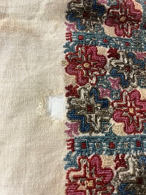 Lot 174 - A group of embroidered linens
