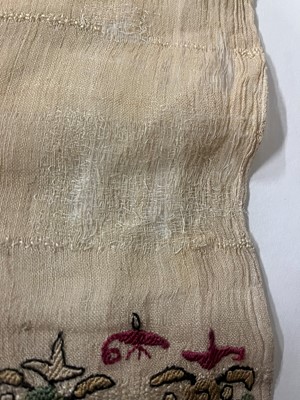 Lot 174 - A group of embroidered linens