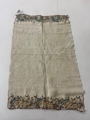 Lot 174 - A group of embroidered linens