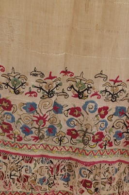 Lot 174 - A group of embroidered linens
