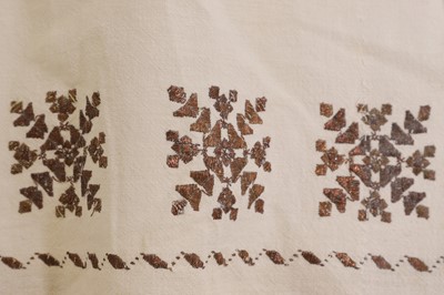 Lot 176 - A group of embroidered towels and fragments