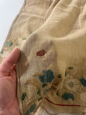 Lot 176 - A group of embroidered towels and fragments