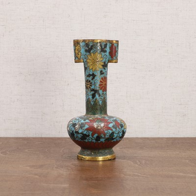 Lot 124 - A Chinese cloisonné arrow vase