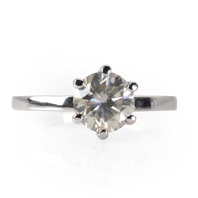 Lot 224 - A white gold single stone diamond ring