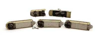 Lot 247 - A Marx Toys 'O' Gauge Pullman Streamline locomotive, tender and coaches