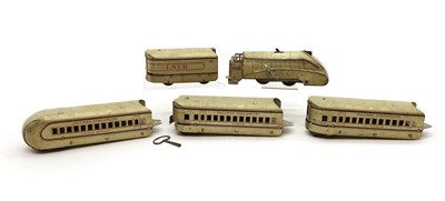 Lot 247 - A Marx Toys 'O' Gauge Pullman Streamline locomotive, tender and coaches
