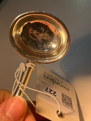 Lot 227 - A William IV silver condiment ladle
