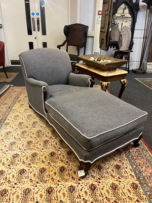 Lot 210 - An upholstered chair-back chaise longue