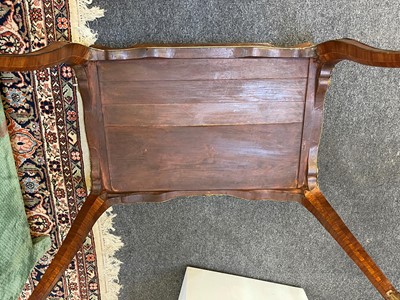 Lot 27 - A Louis XV-style kingwood and tulipwood marquetry bureau plat