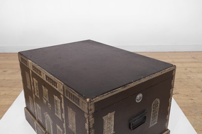 Lot 37 - A painted pine box