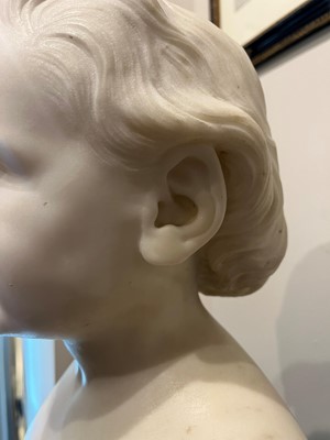 Lot 154 - A white marble bust