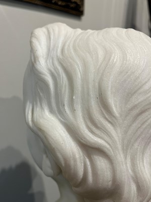 Lot 154 - A white marble bust