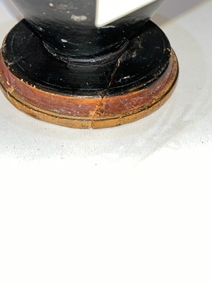 Lot 99 - An Attic black-figured lekythos in the manner of the Haimon painter