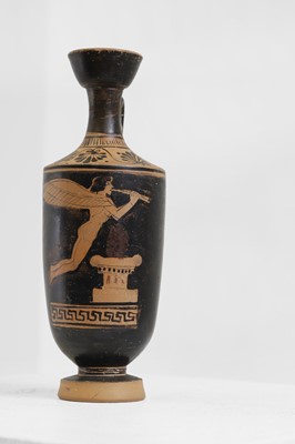 Lot 87 - An Attic red-figure lekythos