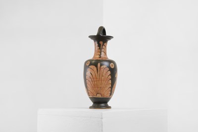 Lot 93 - A Campanian red-figure bail amphora