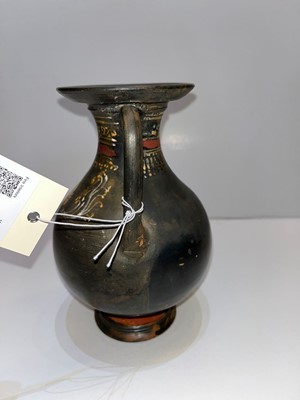 Lot 82 - An Apulian Gnathian ware pottery pelike