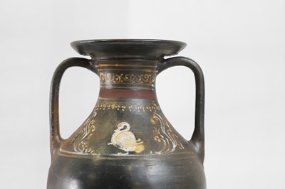 Lot 82 - An Apulian Gnathian ware pottery pelike