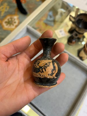 Lot 90 - A group of six small classical pottery vessels