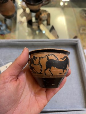 Lot 90 - A group of six small classical pottery vessels
