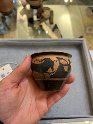 Lot 90 - A group of six small classical pottery vessels