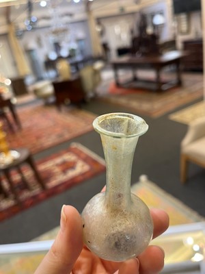 Lot 88 - A group of five small Roman antiquities